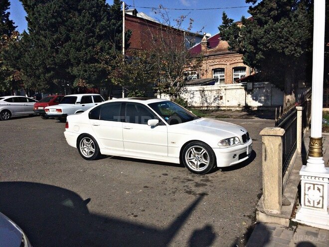 BMW 320 2000, 179,000 km - 2.0 л - Masallı