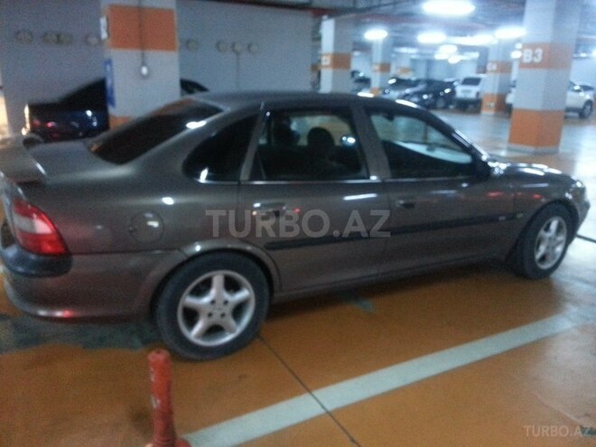 Opel Vectra 1998, 318,241 km - 1.8 l - Xırdalan