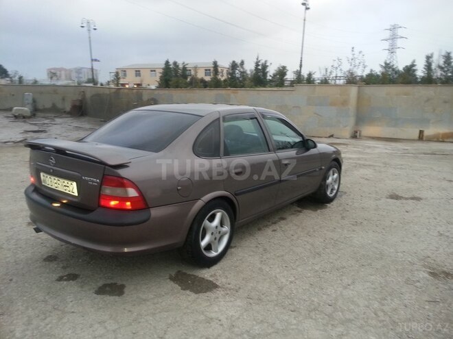 Opel Vectra 1998, 318,241 km - 1.8 l - Xırdalan