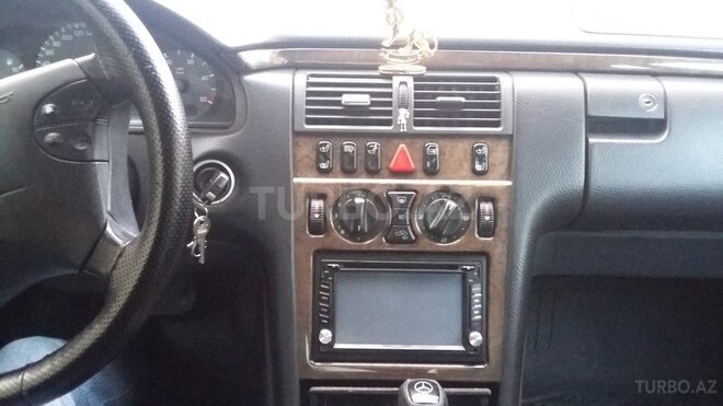 Mercedes E 270 1999, 330,000 km - 2.7 л - Bakı