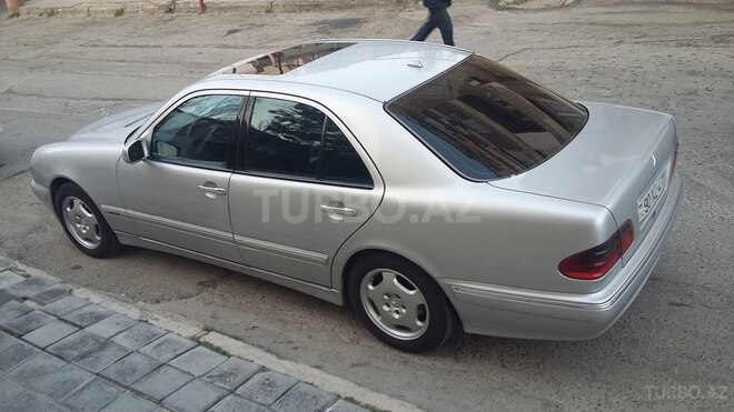 Mercedes E 270 1999, 330,000 km - 2.7 л - Bakı