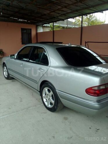 Mercedes E 230 1998, 389,442 km - 2.3 l - Ağsu