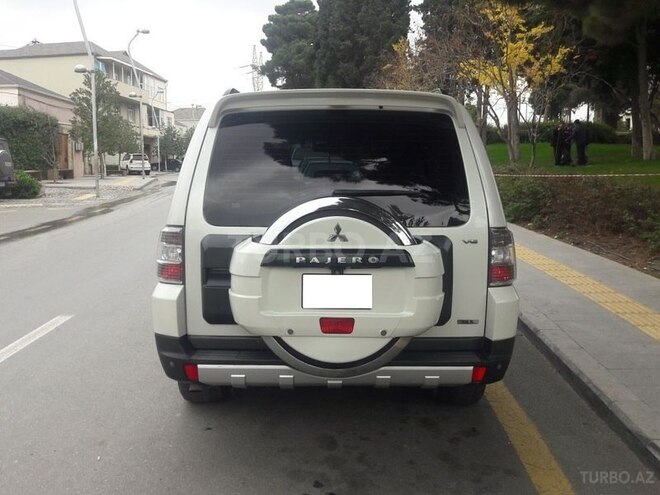 Mitsubishi Pajero 2008, 172,000 km - 3.0 л - Bakı
