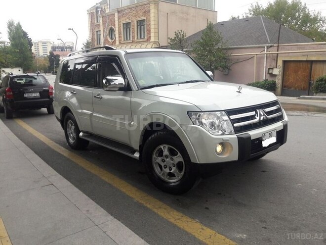 Mitsubishi Pajero 2008, 172,000 km - 3.0 л - Bakı