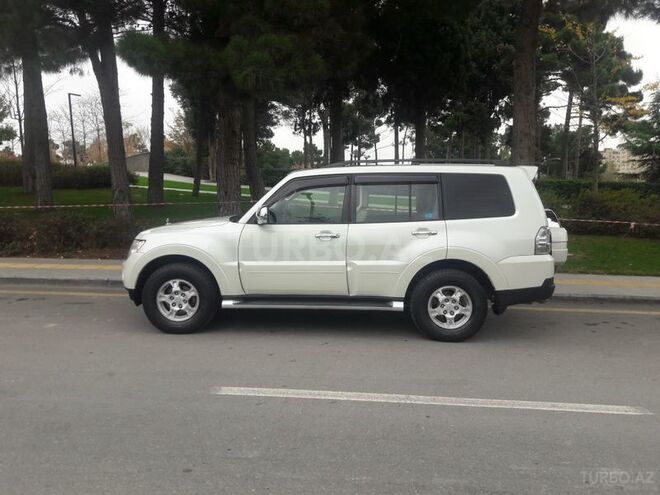 Mitsubishi Pajero 2008, 172,000 km - 3.0 л - Bakı