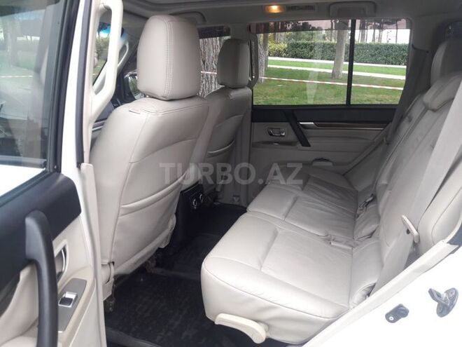 Mitsubishi Pajero 2008, 172,000 km - 3.0 л - Bakı
