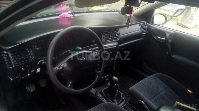 Opel Vectra 1999, 250,000 km - 1.6 l - Bakı