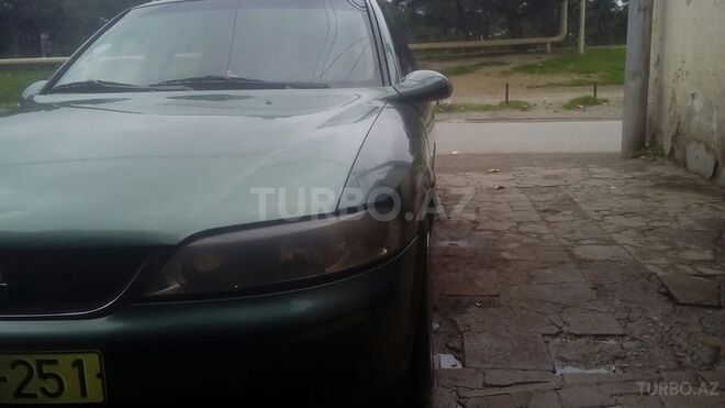 Opel Vectra 1999, 250,000 km - 1.6 l - Bakı