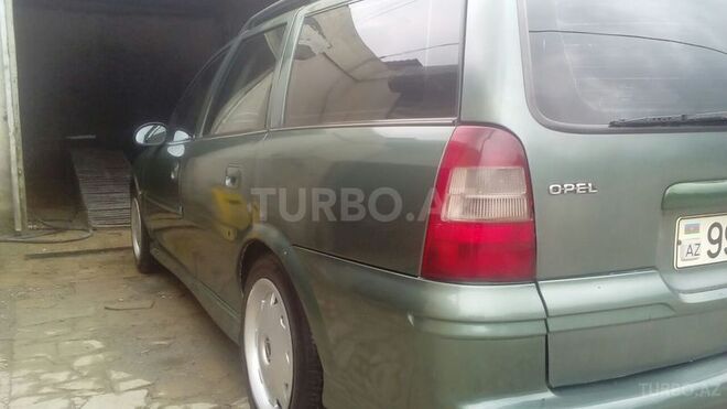 Opel Vectra 1999, 250,000 km - 1.6 l - Bakı