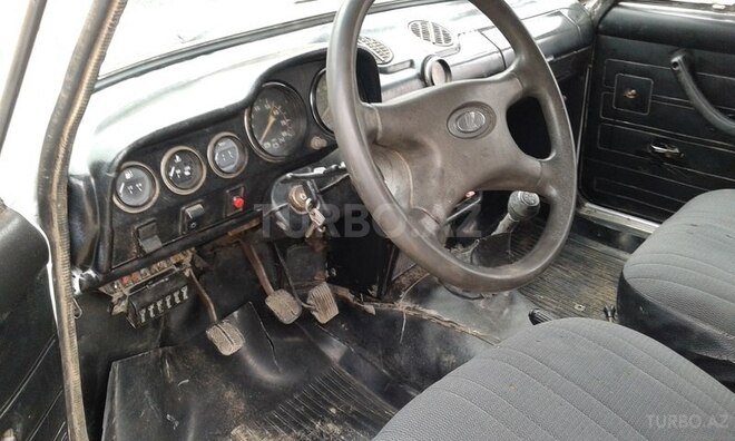 LADA (VAZ) 2106 1987, 256,000 km - 1.3 л - Salyan