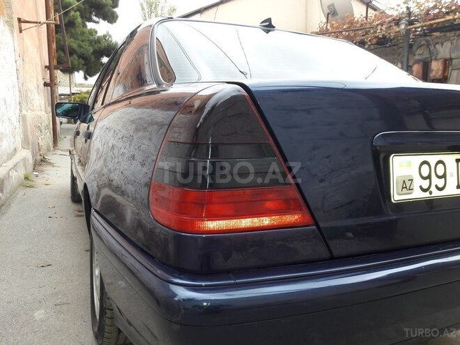Mercedes C 200 2000, 193,000 km - 0.2 l - Bakı