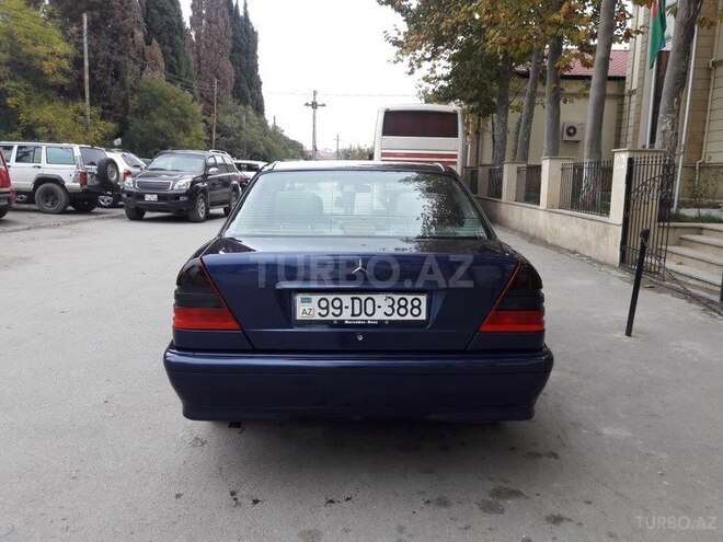Mercedes C 180 1999, 220,000 km - 1.8 л - Bakı
