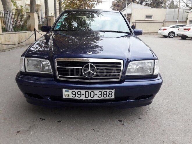 Mercedes C 180 1999, 220,000 km - 1.8 л - Bakı