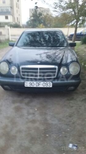 Mercedes E 230 1996, 413,000 km - 2.3 л - Salyan