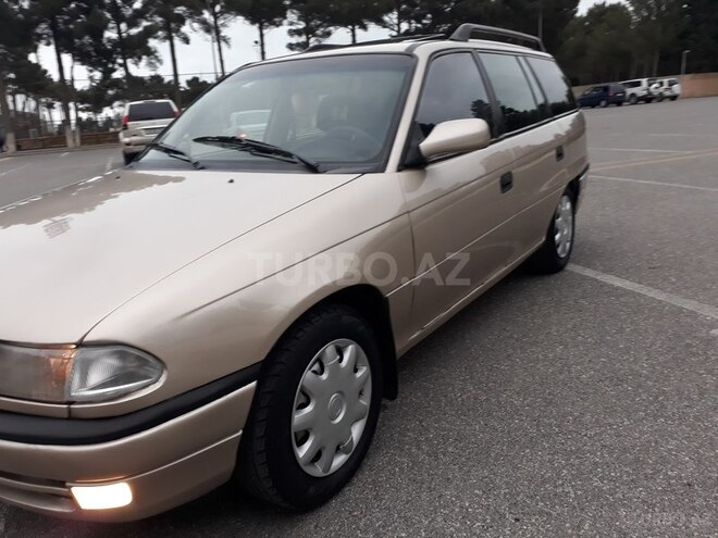 Opel Astra 1997, 230,000 km - 1.6 l - Sumqayıt