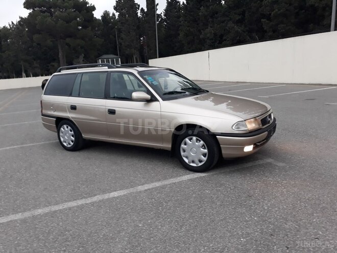 Opel Astra 1997, 230,000 km - 1.6 l - Sumqayıt