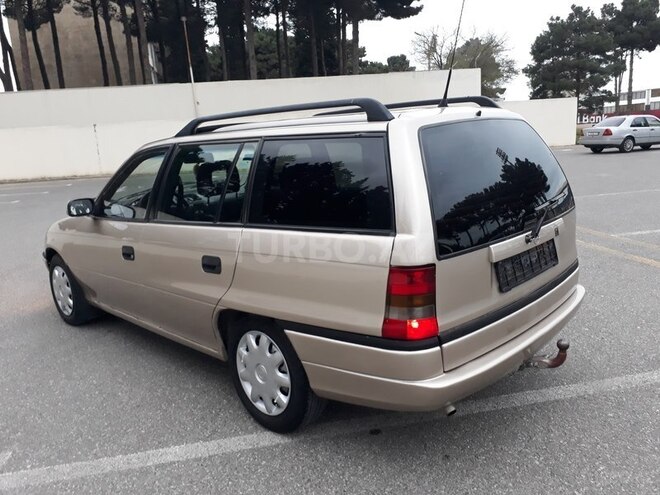 Opel Astra 1997, 230,000 km - 1.6 l - Sumqayıt