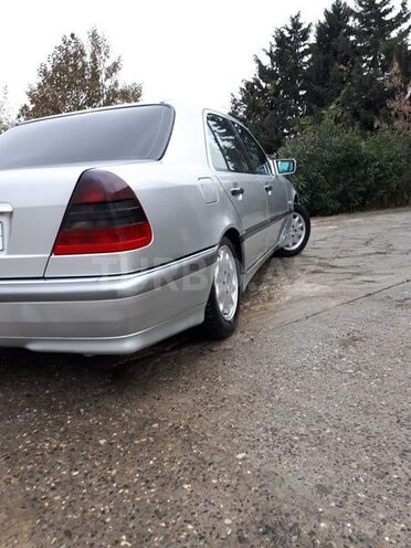 Mercedes C 180 1999, 275,000 km - 1.8 l - Bakı