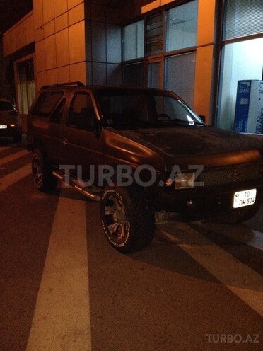 Nissan Pathfinder 1992, 300,000 km - 2.4 л - Bakı