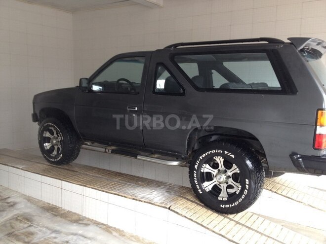 Nissan Pathfinder 1992, 300,000 km - 2.4 л - Bakı