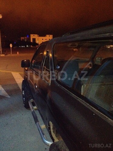Nissan Pathfinder 1992, 300,000 km - 2.4 л - Bakı