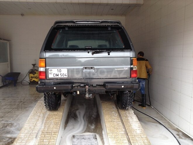 Nissan Pathfinder 1992, 300,000 km - 2.4 л - Bakı