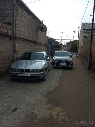 BMW 523 1998, 293,000 km - 2.5 l - Bakı