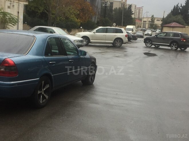 Mercedes C 220 1997, 244,136 km - 2.2 л - Bakı