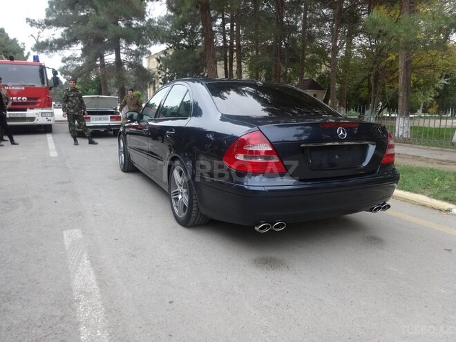 Mercedes E 240 2002, 202,000 km - 2.4 l - Şirvan