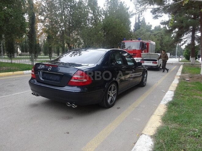 Mercedes E 240 2002, 202,000 km - 2.4 l - Şirvan