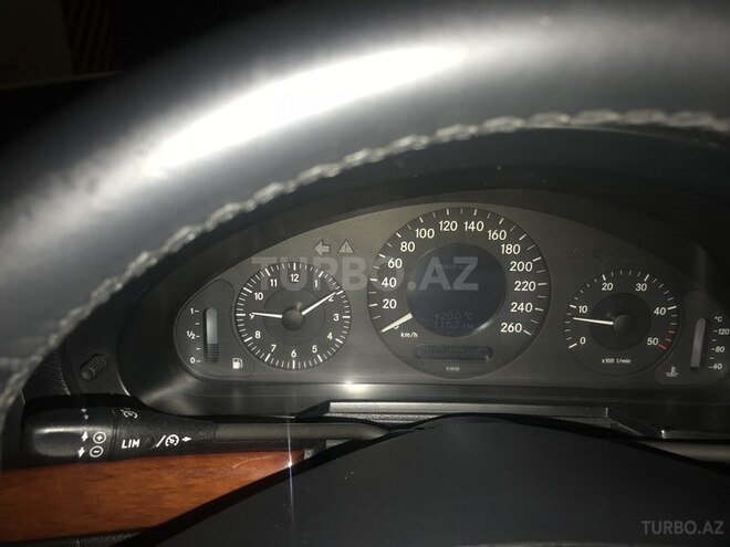 Mercedes E 220 2008, 221,000 km - 2.2 l - Bakı