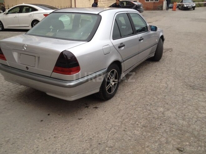 Mercedes C 200 1997, 245,000 km - 2.0 l - Bakı