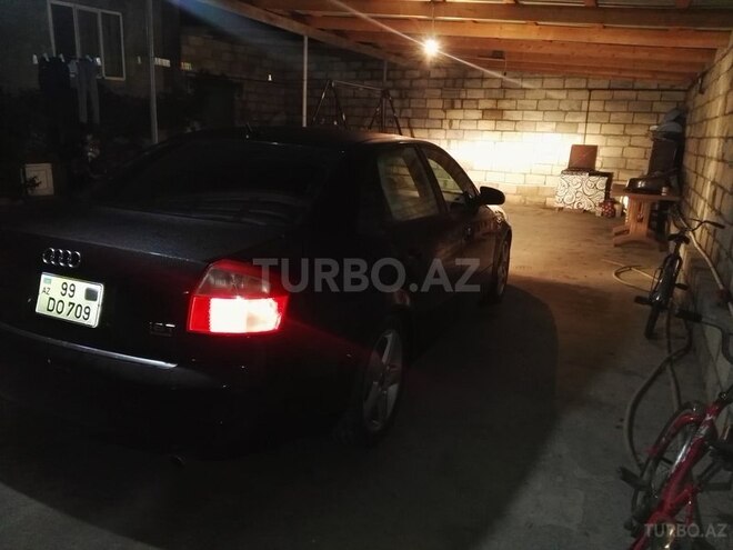 Audi A4 2003, 168,444 km - 1.8 л - Xaçmaz