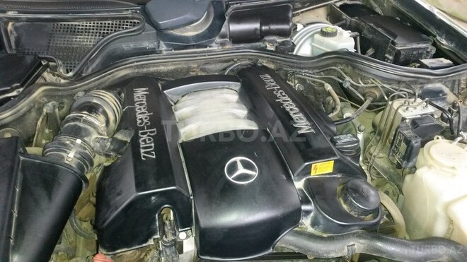 Mercedes E 240 2001, 183,000 km - 2.6 l - Masallı