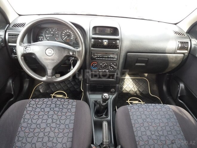 Opel Astra 1999, 210,000 km - 1.6 l - Şəki