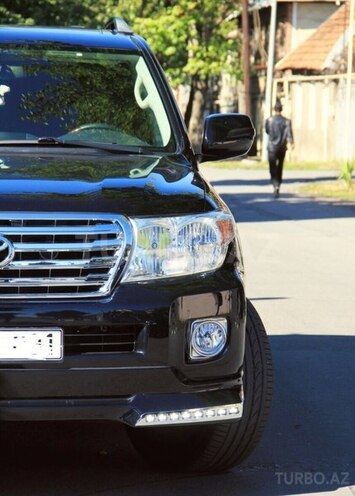 Toyota Land Cruiser 2011, 120,000 km - 0.4 l - Zaqatala
