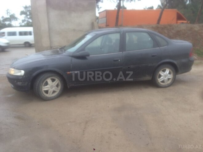 Opel Vectra 1997, 210,000 km - 2.0 l - Sumqayıt