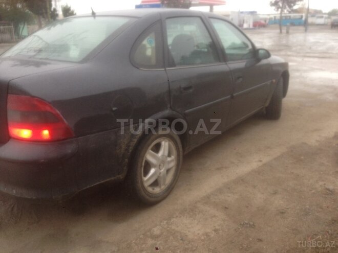 Opel Vectra 1997, 210,000 km - 2.0 l - Sumqayıt