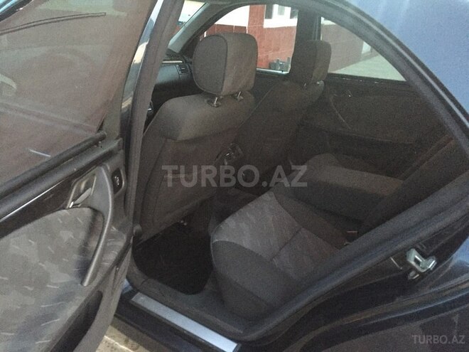 Mercedes E 270 2000, 286,000 km - 2.7 l - Sumqayıt