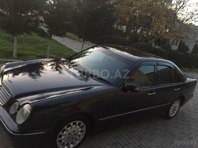 Mercedes E 270 2000, 286,000 km - 2.7 l - Sumqayıt