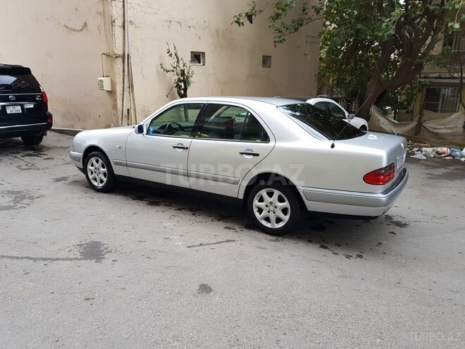 Mercedes E 230 1998, 222,222 km - 2.3 l - Bakı