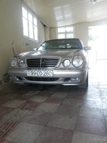 Mercedes E 240 2002, 220,000 km - 2.6 л - Bakı