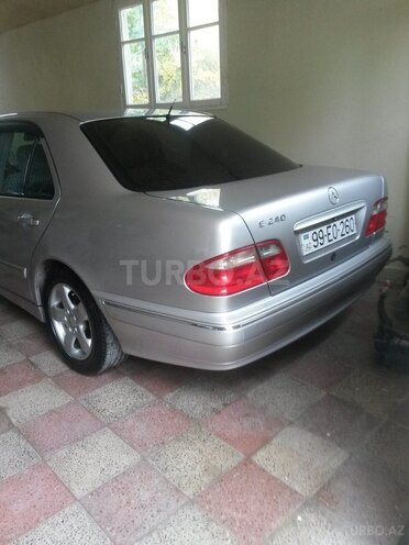 Mercedes E 240 2002, 220,000 km - 2.6 л - Bakı