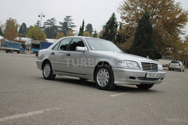 Mercedes C 200 2000, 175,000 km - 2.0 l - Bakı