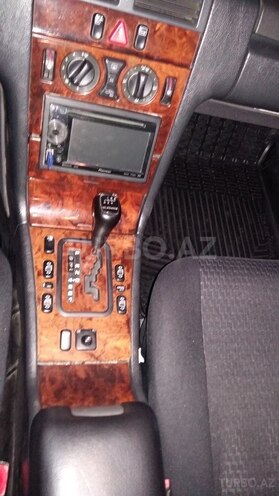 Mercedes E 240 1999, 355,000 km - 2.4 l - Bakı