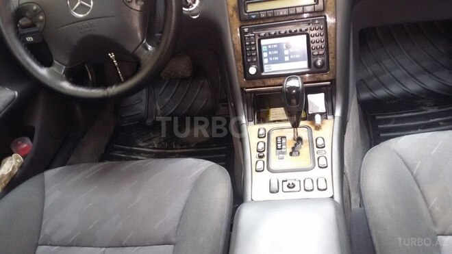 Mercedes E 240 2001, 203,000 km - 2.4 l - Bakı