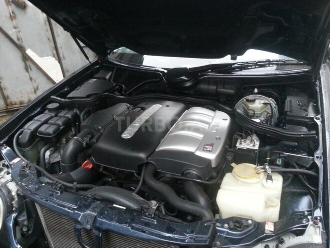 Mercedes E 220 1999, 359,500 km - 2.2 l - Bakı