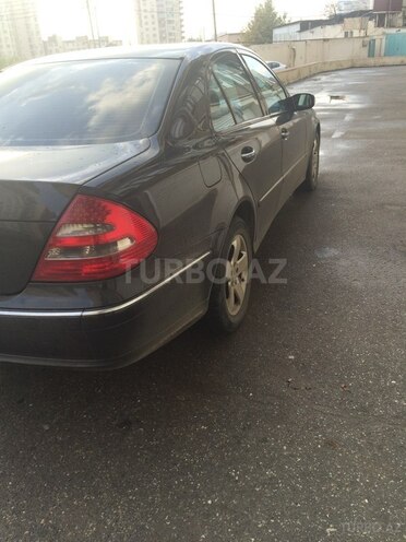 Mercedes E 270 2002, 253,000 km - 2.7 л - Bakı