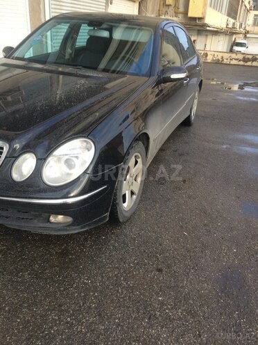 Mercedes E 270 2002, 253,000 km - 2.7 л - Bakı