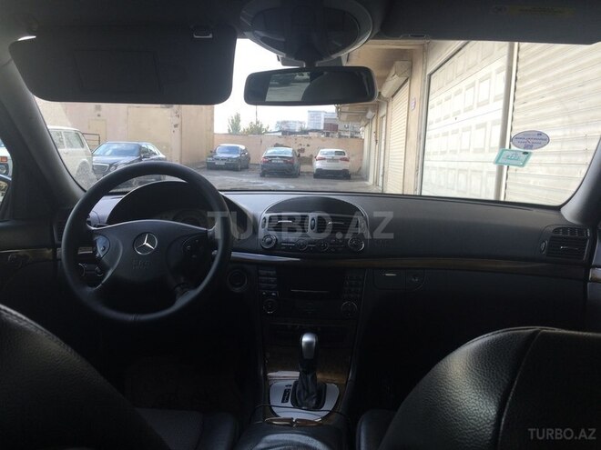 Mercedes E 270 2002, 253,000 km - 2.7 л - Bakı
